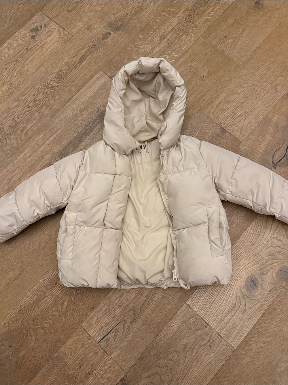 Zara Kids Hooded Puffer Jacket in Cream
